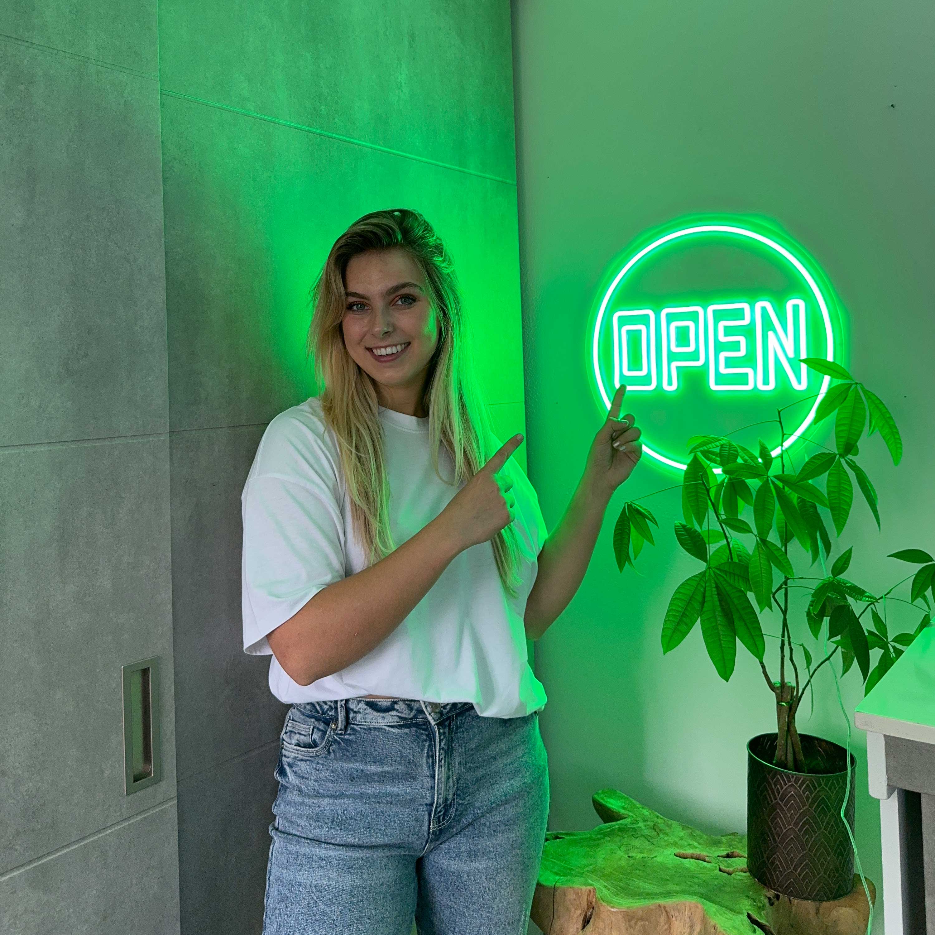 Neon Schild Open