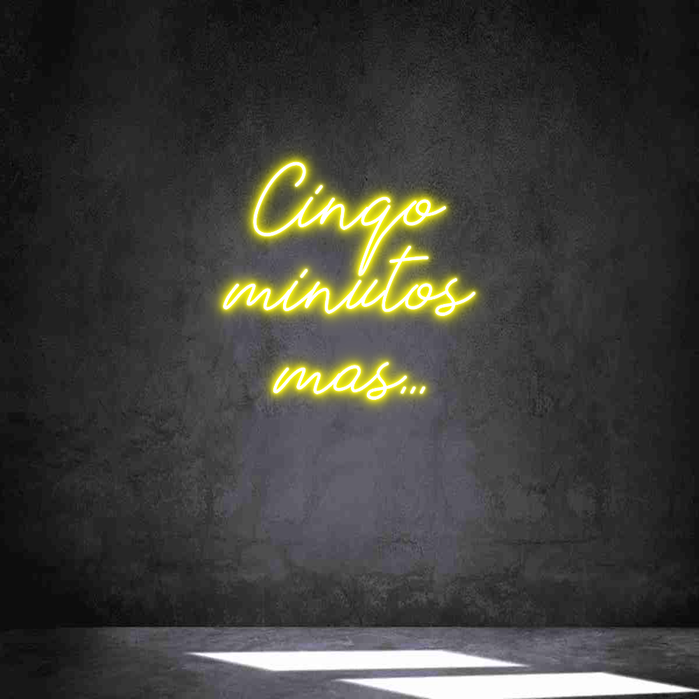 Individuelles Neon: Cinqo
minuto...